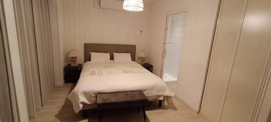 Cottage pour 2 personnes, avec piscine et jardin à Mervans