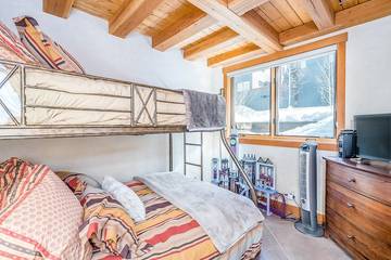 Vacation Apartment for 6 Guests in Telluride, Telluride Ski Resort, Picture 3