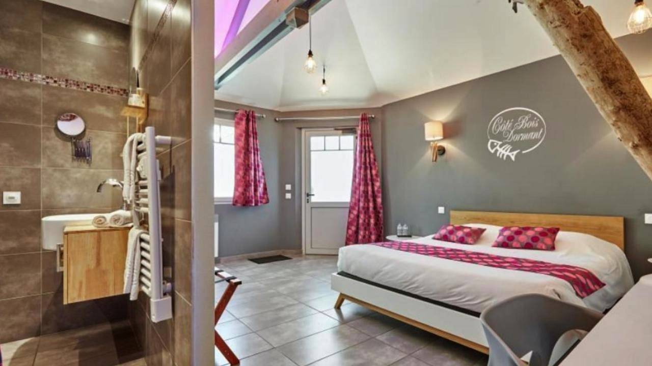 Comfort Double Room in Courseulles-sur-Mer, Région de Caen