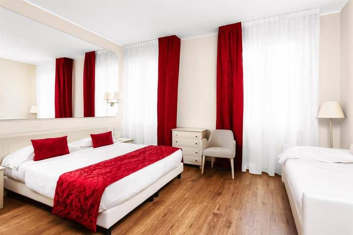 Hôtel pour 2 personnes, avec terrasse ainsi que sauna et jacuzzi, animaux acceptés
