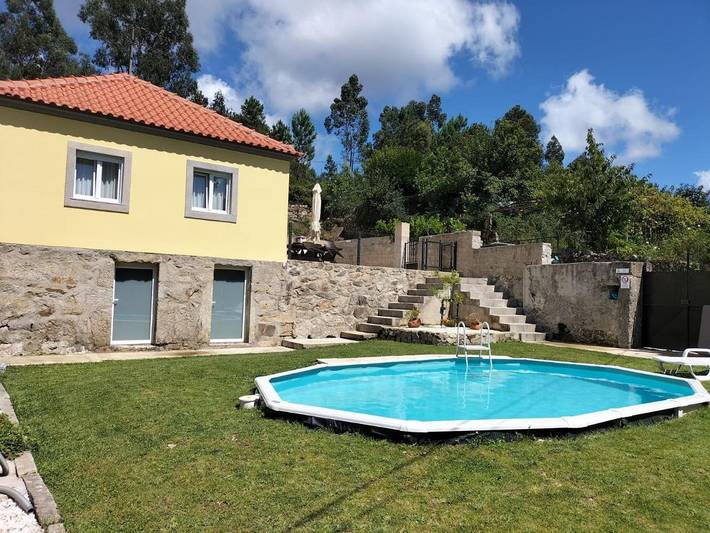 Casa de férias para 6 pessoas, com Terraço e Jardim e ainda Piscina and Vista em Paredes de Coura