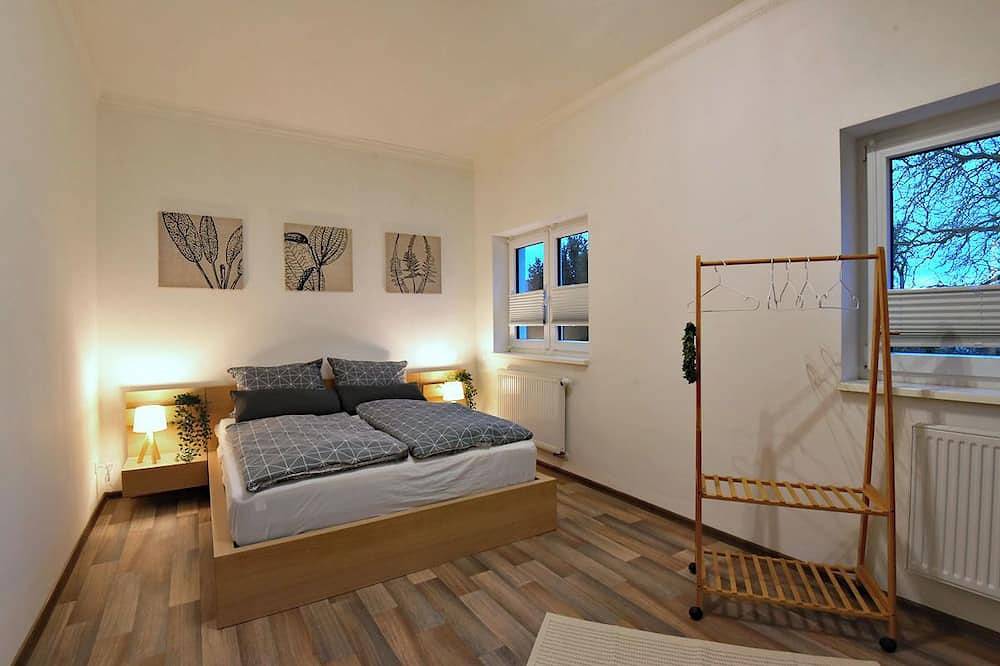 Ganze Wohnung, Ferienwohnung Sonneberg\" mit privater Terrasse und Wlan in Sonneberg, Region Sonneberg