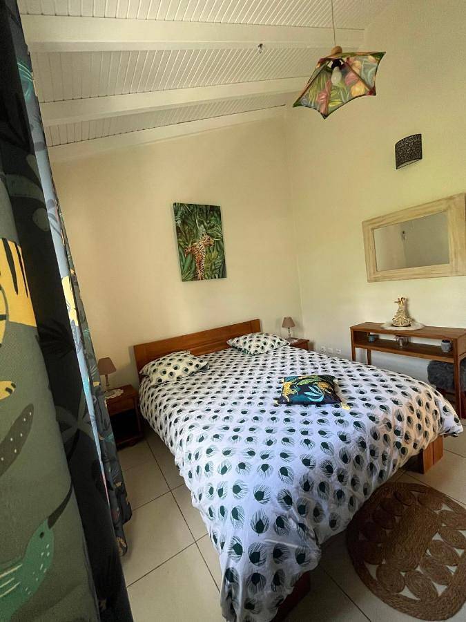 Location de vacances pour 4 personnes, avec jardin et vue à Petit-Canal - 4