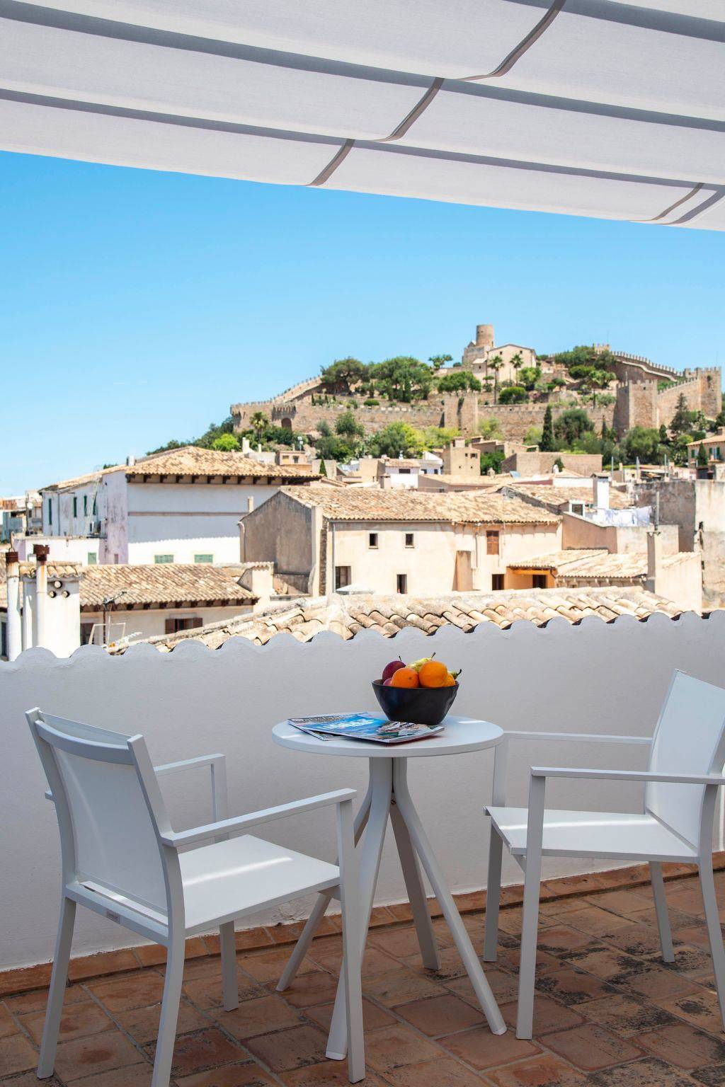 Entire apartment, Wohnung 'Can Serol' mit eigener Terrasse in Capdepera, East Majorca