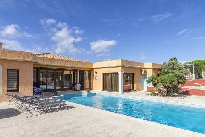 Ferienhaus für 8 Personen, mit Terrasse in Hyeres - 4