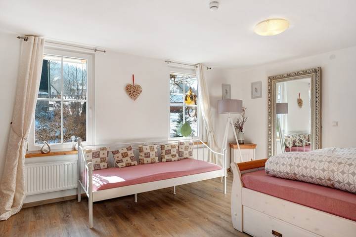 Ferienwohnung für 9 Personen, mit Balkon