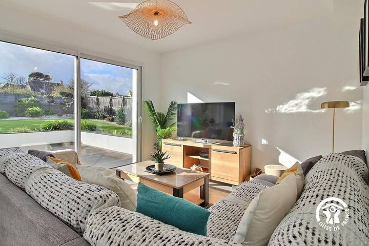 Gîte pour 8 personnes, avec jardin et terrasse à Saint-Gildas-de-Rhuys - 2
