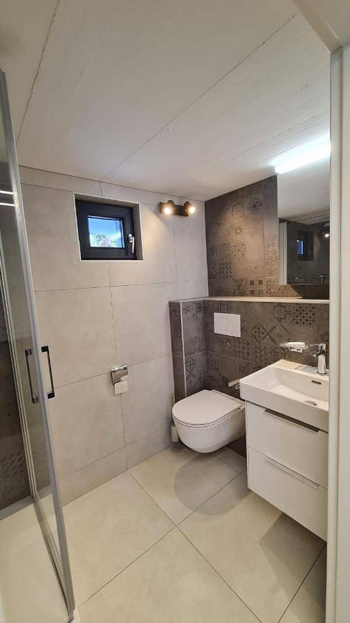 Gîte pour 2 personnes, avec jardin et piscine ainsi que sauna et jacuzzi à Savièse - 4