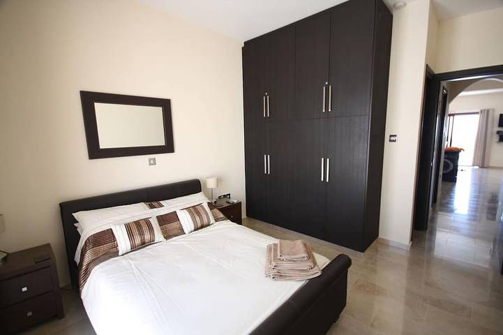 Location de vacances pour 6 personnes, avec jardin dans Πισσούρι - 2