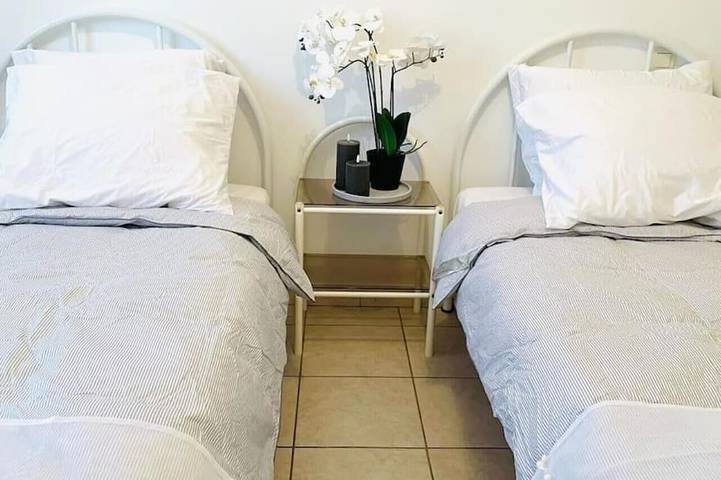 Villa Rodger, 80m2 Proche Centre Ville et Route des Plages, 2 ch, Parking, ext in Perpiñán, Côte d'Améthyste