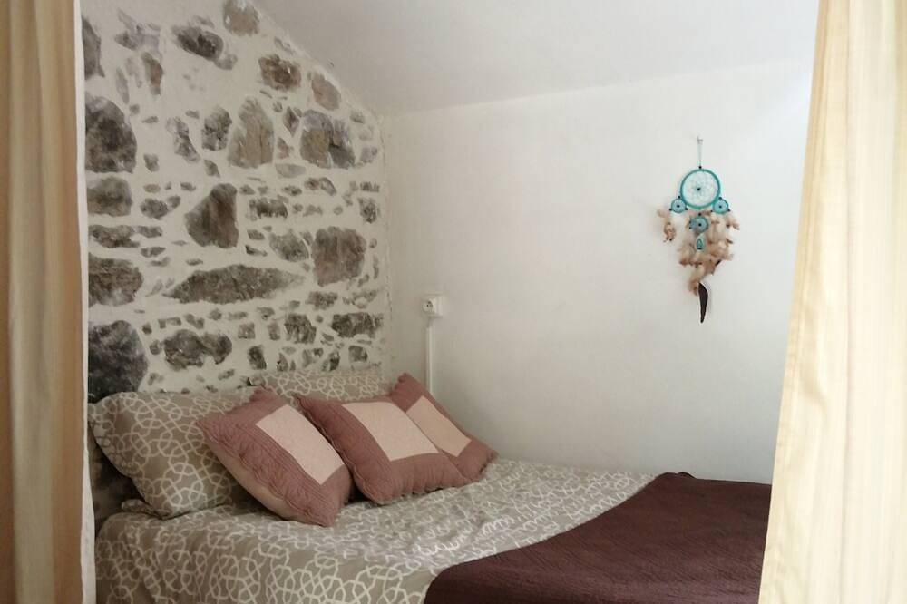 Mazet avec piscine privé dans le Ventoux in Reilhanette, Région de nyons