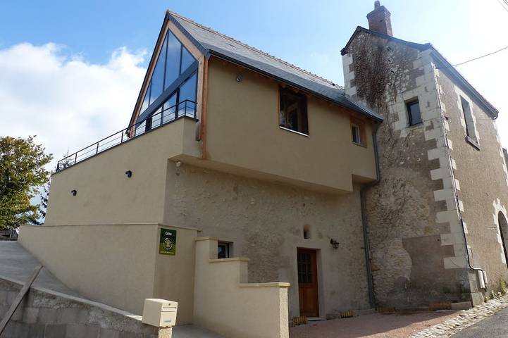 Eco gîte 3* avec jardin, vue superbe, 2 chambres, AC, centre ville, parking, in Amboise, Région de Tours