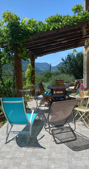 Gîte pour 4 personnes, avec jardin et terrasse dans Le Rozier