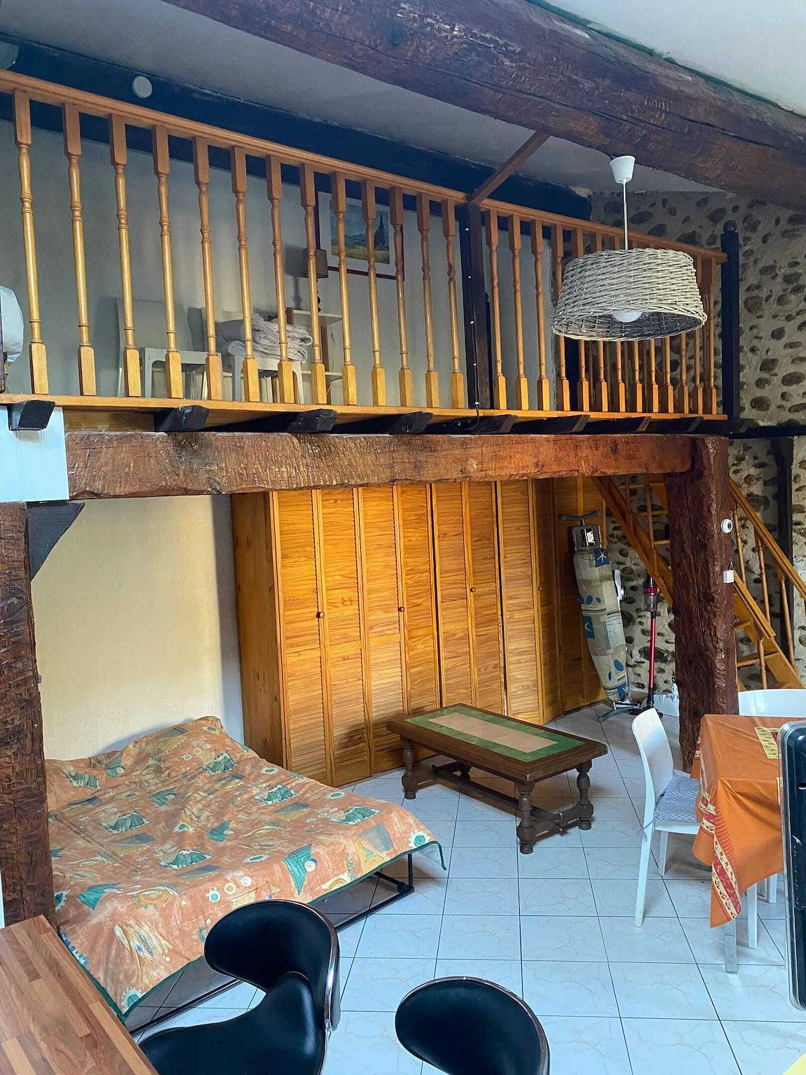 Ganzes Studio, Charmantes Haus in Ille-sur-Têt, ruhiger Garten, Klima & Kamin in Ille-sur-Têt, Prades und Umgebung