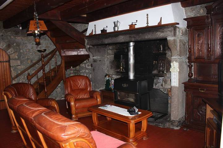 Location de vacances pour 4 personnes, avec terrasse à Saint-Bonnet-près-Orcival - 4