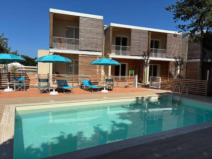 Appart’hôtel pour 4 personnes, avec piscine et terrasse, animaux acceptés