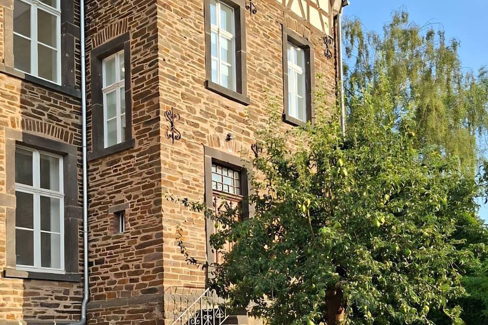 Ganze Wohnung, Neu renovierte Ferienwohnung - mit besonderem Charme und Liebe zum Detail in Bruttig-Fankel, Cochem-Zell