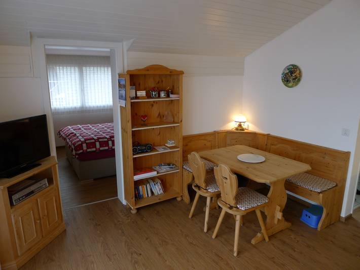 Apartamento entero, Españolapartamentos Elfe Estudio para 2 adultos, balcón con vistas al lago y a l in Klewenalp-Stockhütte, Emmetten