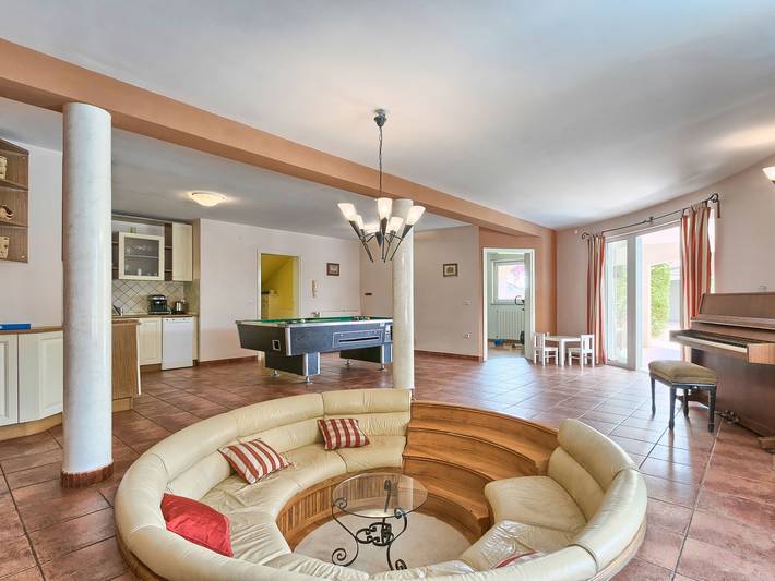 Ferienhaus für 16 Personen, mit Garten und Ausblick sowie Pool in Pula - 3