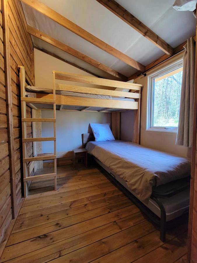 Location de vacances pour 6 personnes, avec Terrasse et Jardin ainsi que Bassin pour enfant et Piscine à Le Bez - 3