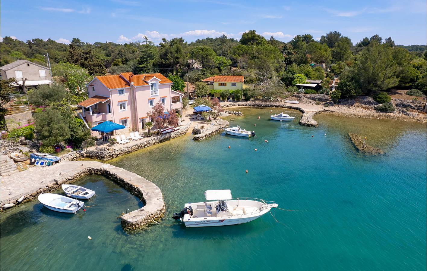 Appartamento intero, Appartamento vacanze per 3 persone con terrazza in Cherso