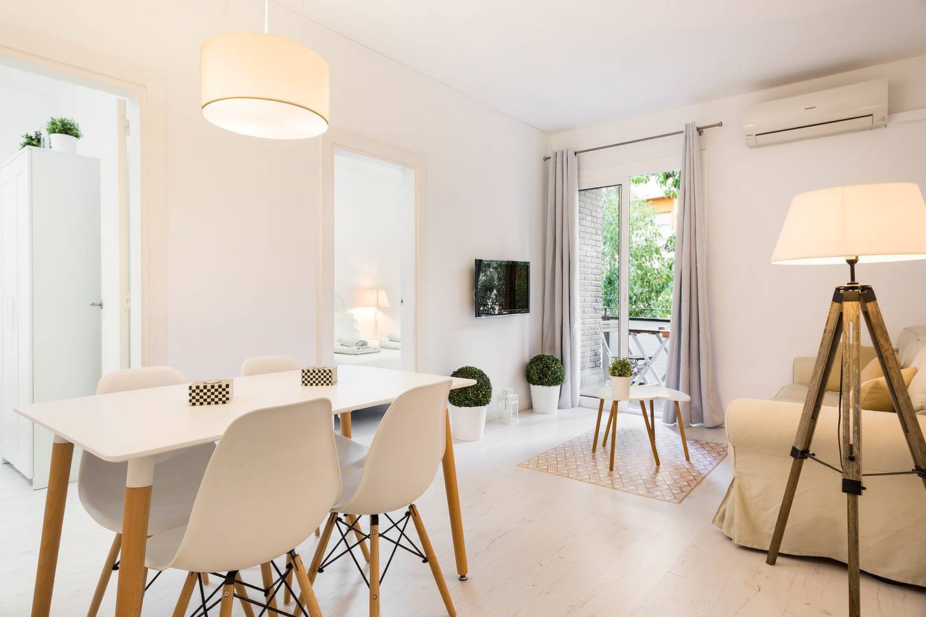 Entire apartment, Ref. 348727 in Barcelona Centre, Barcelona