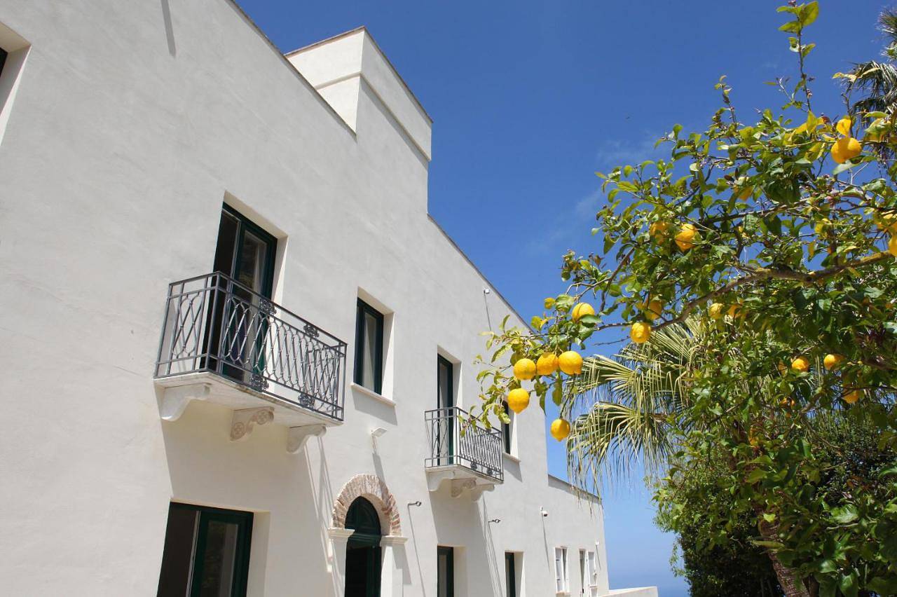 Versomare room & suite in Valderice, Provincia di Trapani