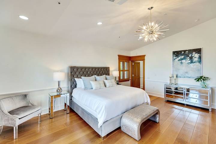 Vacation rental for 30 people, with yard and hot tub in Captiva Island