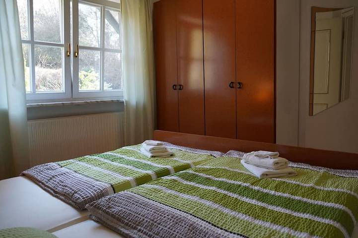 Ferienhaus für 7 Personen, mit Whirlpool und Terrasse sowie Garten und Pool in Wiesenttal - 3