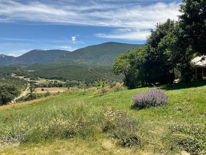 Tente pour 2 personnes, avec jardin ainsi que vue et terrasse, animaux acceptés dans le Var - 2