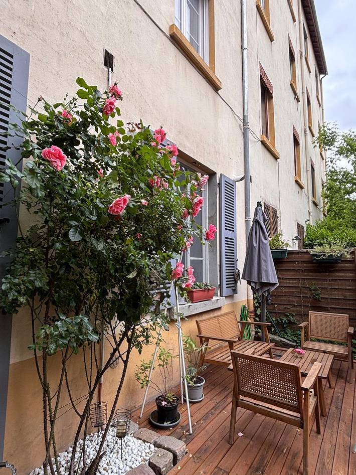 Gîte pour 2 personnes, avec jardin, adapté aux familles à Villeurbanne - 2