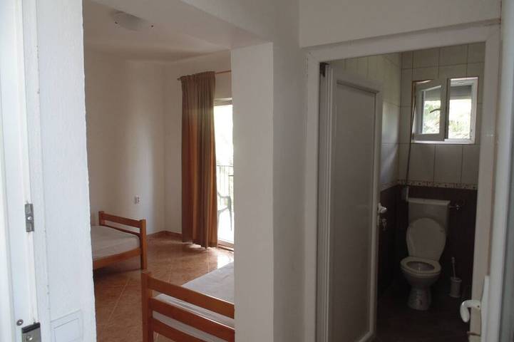 Ferienwohnung für 3 Personen, mit Terrasse in Bar