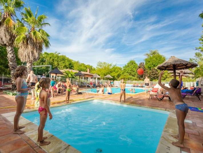 Gîte pour 4 personnes, avec piscine et terrasse à Villegly - 4