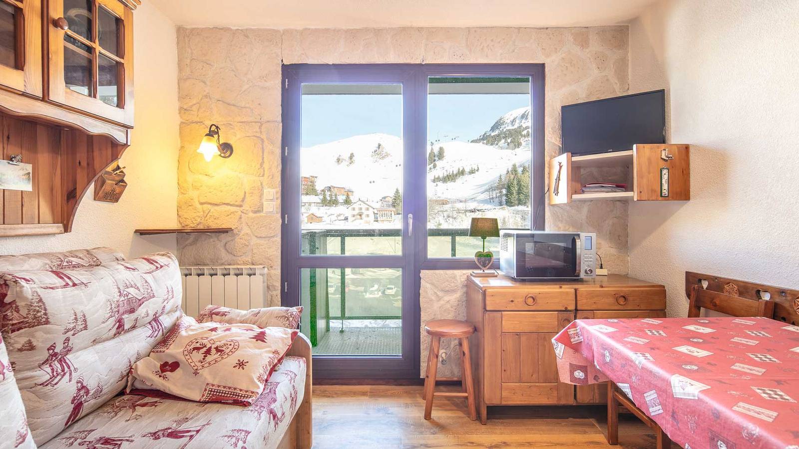 Entire studio, Le Vernon N°1019 in Chamrousse, Écrins National Park