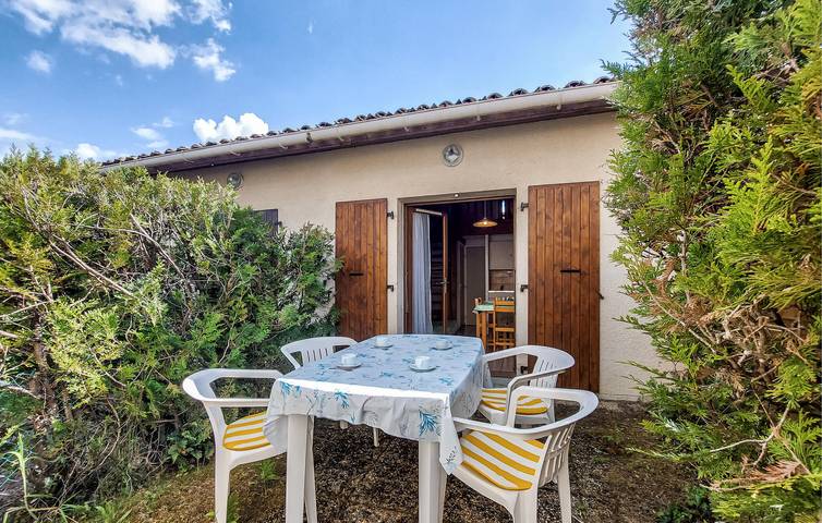 Maison de vacances pour 5 personnes, avec jardin ainsi que terrasse et piscine - 1