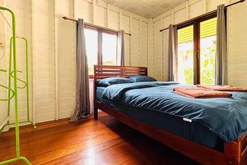 Gîte pour 2 personnes, avec vue ainsi que balcon et piscine dans Ko Yao Yai