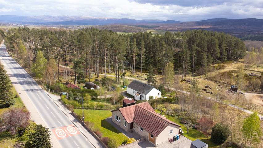 Holiday rental for 8 people, with garden in Cairngorms National Park