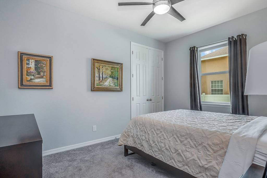 Contemporary Getaway with an Enclosed Yard, Fast Wifi, & Furnished Lanai in Imperial Bonita Estates MHP, Bonita Springs