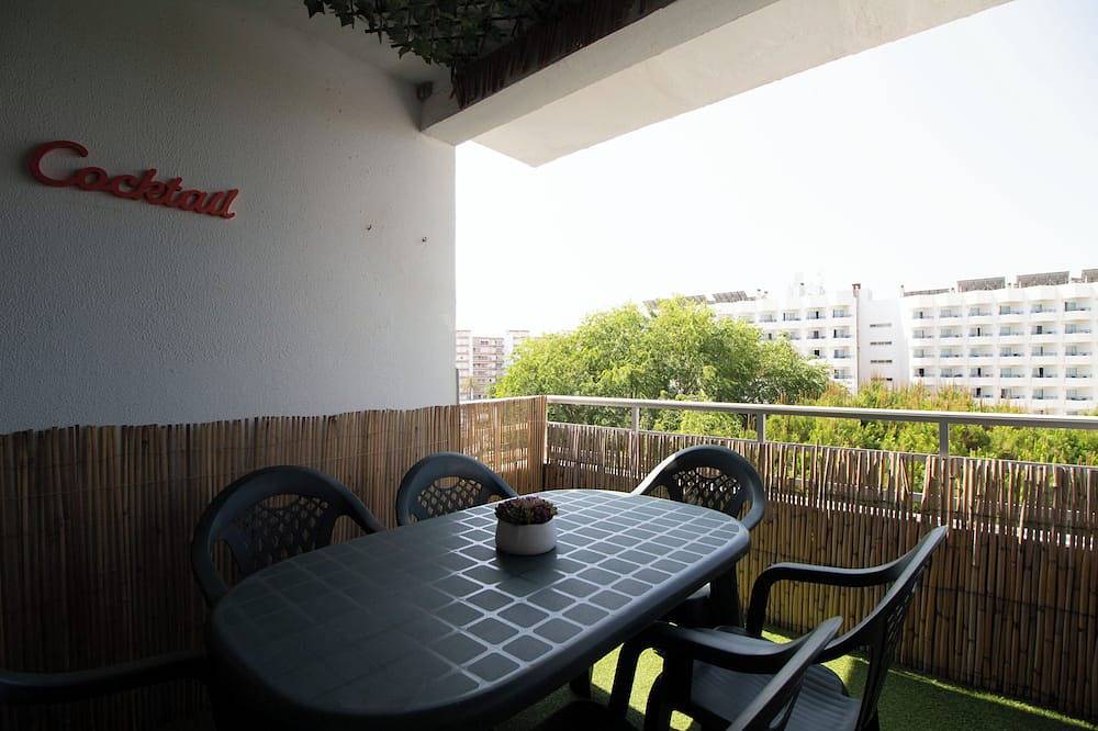 Apartamento entero, Lightbooking Nacita terraza a metros de la playa in Valdelagrana, El Puerto de Santa María