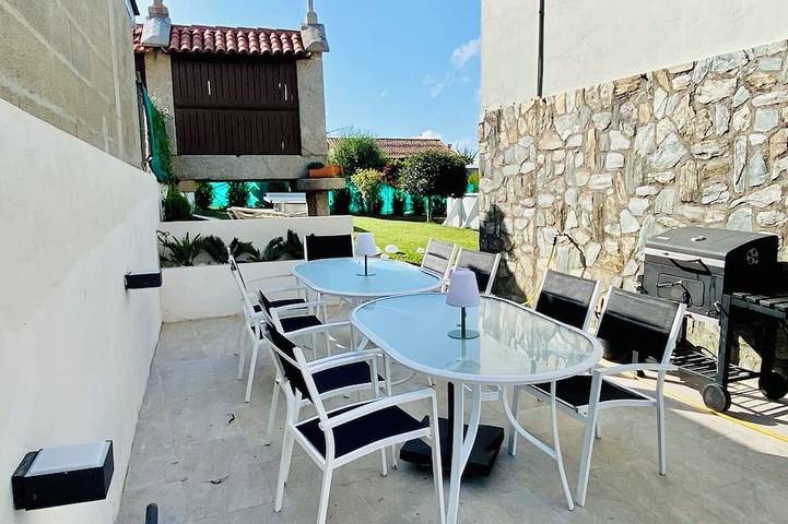 Casa rural para 11 personas, con jardín y piscina - 1