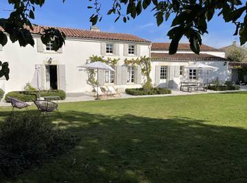 Chambre d’hôte pour 2 personnes, avec jardin à Longèves