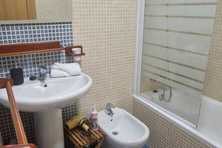 Entire apartment, 21A04 Felechosa apartment near the ski resorts in Felechosa, Aller
