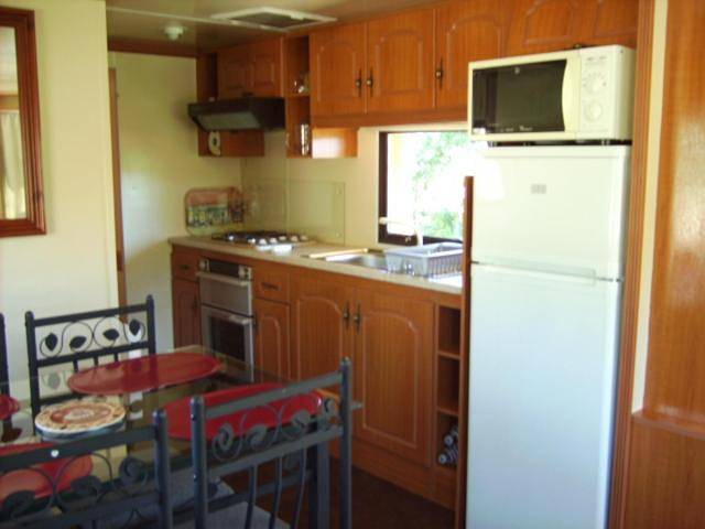 Gîte pour 5 personnes, avec Terrasse ainsi que Jardin et Vue à La Celle-sous-Gouzon - 3