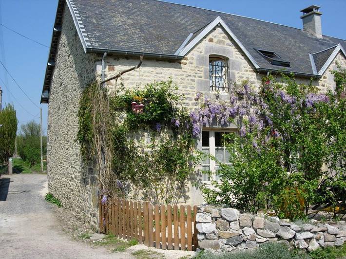Gîte pour 4 personnes, avec Jardin à Annoville