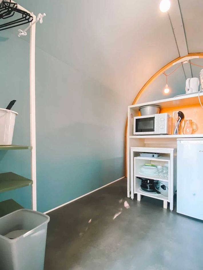 Tente pour 2 personnes, avec bassin pour enfant en Charente-Maritime - 4