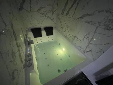 Gîte pour 5 personnes, avec jacuzzi et jardin à Sens