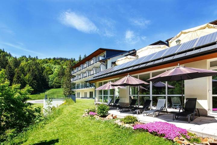 Hôtel pour 2 personnes, avec jacuzzi et jardin ainsi que sauna et piscine