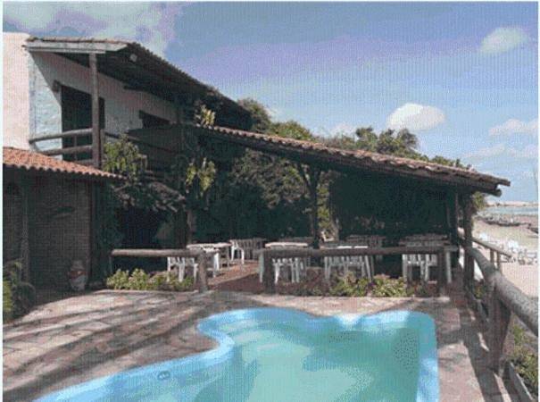 Hôtel pour 4 personnes, avec balcon et piscine