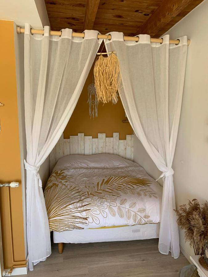 Gîte pour 2 personnes, avec Terrasse ainsi que Jardin et Vue à Brélès