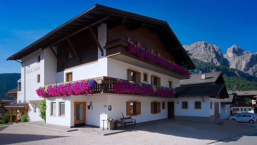 B&B für 2 Personen, mit Balkon und Ausblick in Corvara in Badia